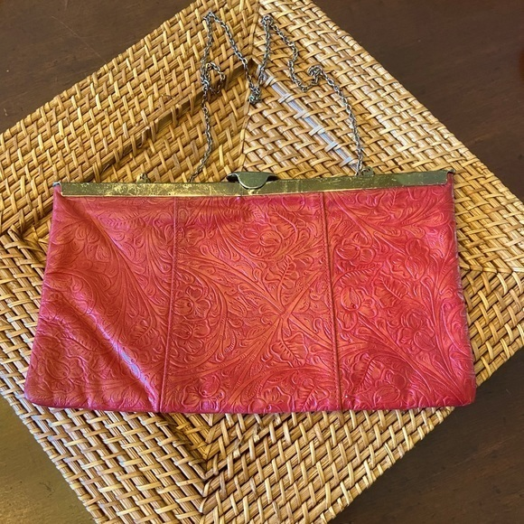 Handbags - Vintage Red‎ embossed chain purse snap closure unique opening